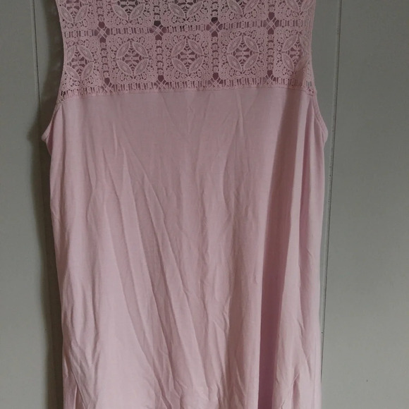 ELLEN TRACY SCOOP NECK SLEEVELESS TUNIC - Picture 2 of 3